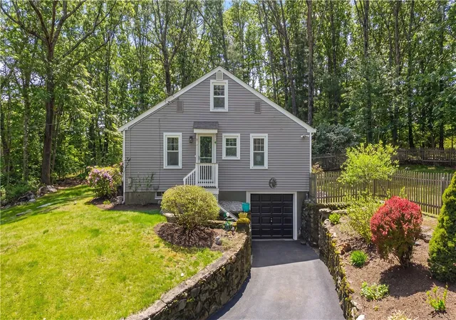 Homes for sale in Lincoln, RI | 1812 Old Louisquisset Pike, Lincoln, RI 02865 | MLS# 1411844