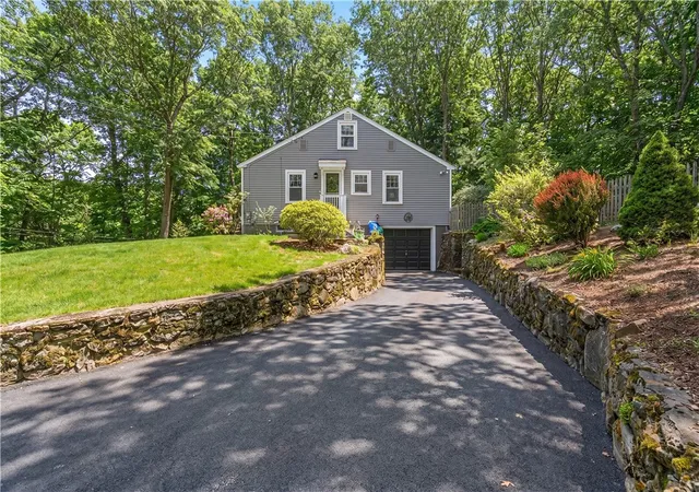 Homes for sale in Lincoln, RI | 1812 Old Louisquisset Pike, Lincoln, RI 02865 | MLS# 1411844