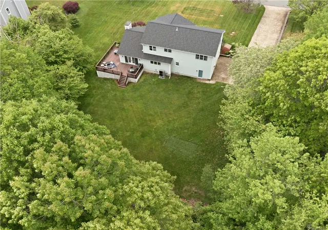 48th image of 48 Hummingbird Ln, Swansea, MA 02777 | MLS# 1414311