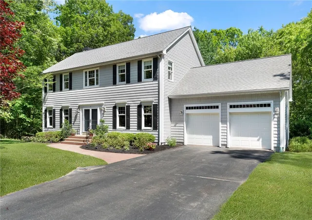 Homes for sale in South Kingstown, RI | 31 Parsons Ln, South Kingstown, RI 02892 | MLS# 1414287