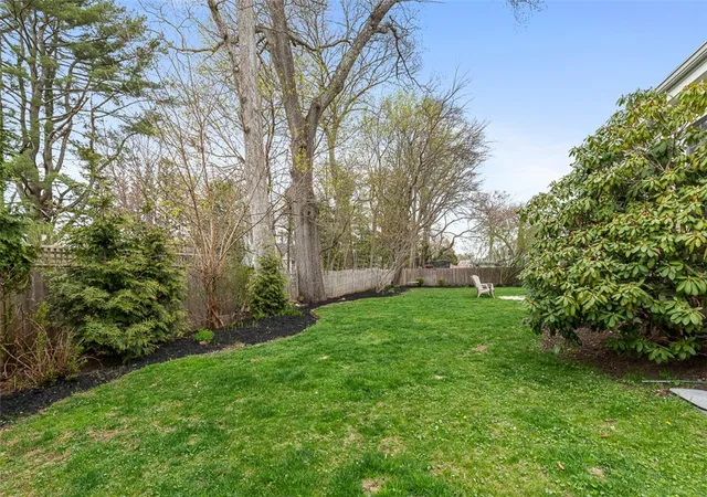 Homes for sale in Barrington, RI | 7 Meadowbrook Dr, Barrington, RI 02806 | MLS# 1414397