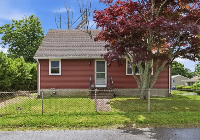 Homes for sale in Bristol, RI | 129 Dewolf Ave, Bristol, RI 02809 | MLS# 1413796