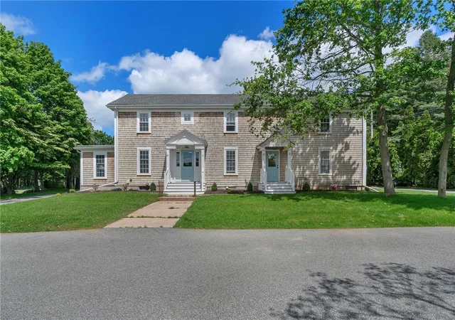 Homes for sale in Portsmouth, RI | 81 Bristol Ferry Rd, Portsmouth, RI 02871 | MLS# 1414308