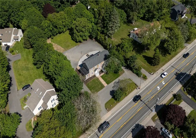 Homes for sale in Portsmouth, RI | 81 Bristol Ferry Rd, Portsmouth, RI 02871 | MLS# 1414308