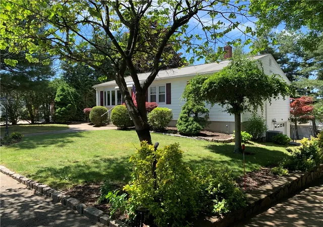 2nd image of 9 Pleasant Ave, North Providence, RI 02911 | MLS# 1414475