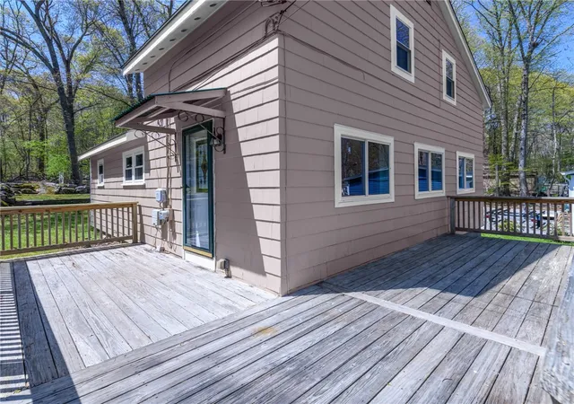 Homes for sale in Coventry, RI | 281 Richardson Rd, Coventry, RI 02816 | MLS# 1414462