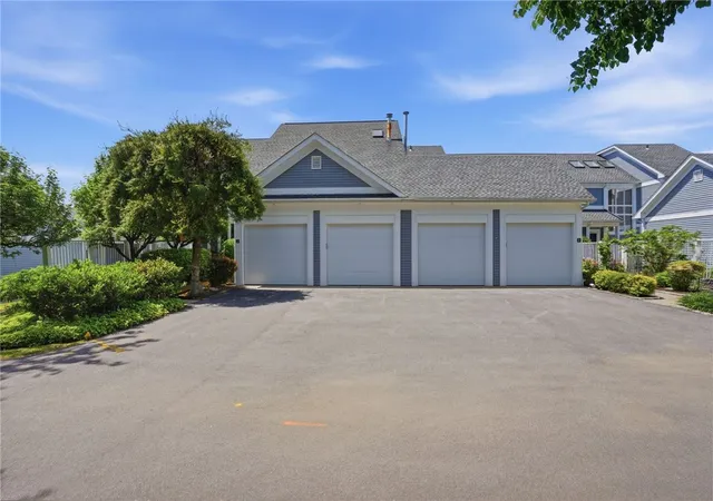Photo 5 of Sale Pending at 2 Bagy Wrinkle Cvs, Warren, RI 02885 | MLS# 1414460 | Listing updated on 2026-07-26