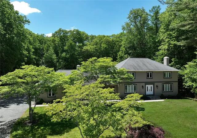 Homes for sale in East Greenwich, RI | 10 Arbor Wy, East Greenwich, RI 02818 | MLS# 1414063