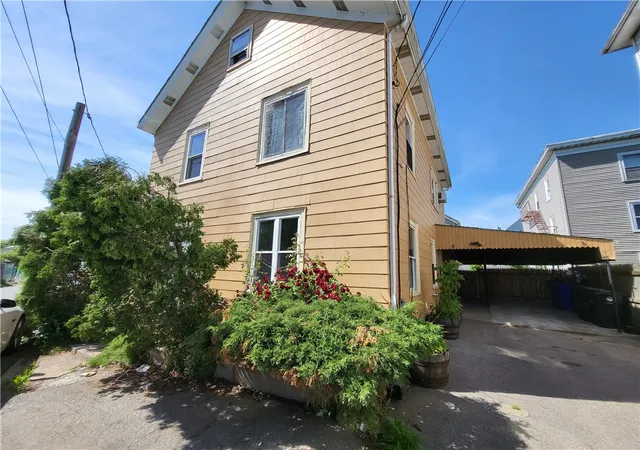 Homes for sale in Pawtucket, RI | 127 Sherman St, Pawtucket, RI 02860 | MLS# 1414526