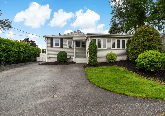 Homes for sale in Cranston, RI | 19 Watkins Ave, Cranston, RI 02920 | MLS# 1414074