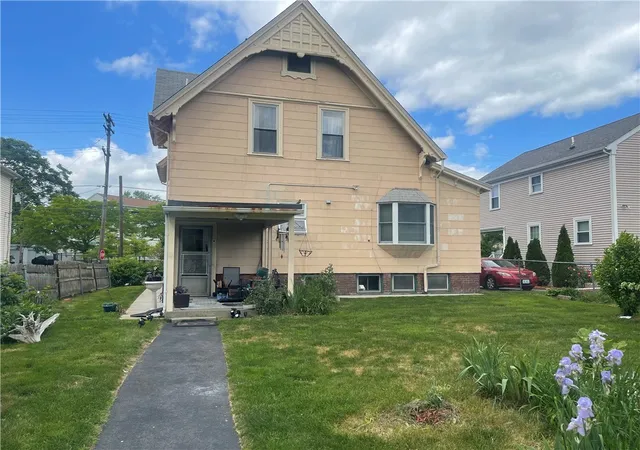 Homes for sale in Pawtucket, RI | 82 Jefferson Ave, Pawtucket, RI 02860 | MLS# 1414560
