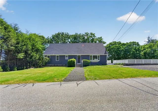 Homes for sale in Westerly, RI | 40 Pound Rd, Westerly, RI 02891 | MLS# 1414566