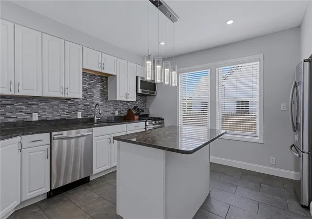 Homes for sale in Lincoln, RI | 1175 Lonsdale Ave, Lincoln, RI 02865 | MLS# 1414484