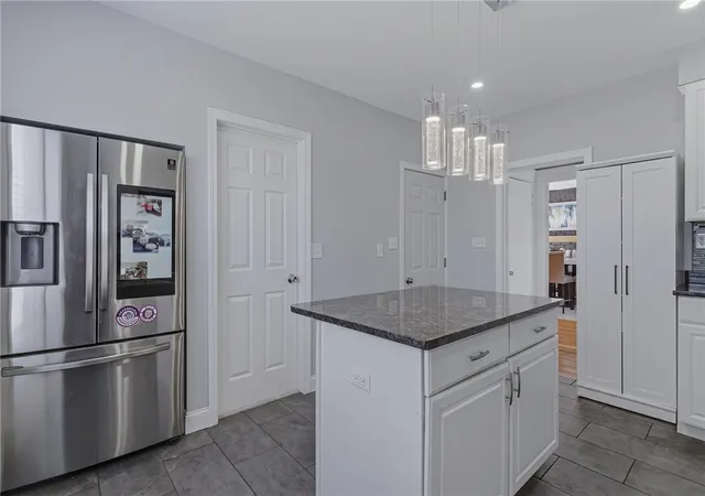 Homes for sale in Lincoln, RI | 1175 Lonsdale Ave, Lincoln, RI 02865 | MLS# 1414484