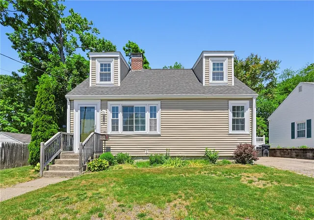 Homes for sale in East Providence, RI | 14 Jenks St, East Providence, RI 02914 | MLS# 1414587