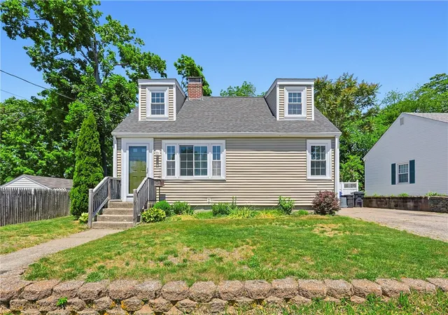 Homes for sale in East Providence, RI | 14 Jenks St, East Providence, RI 02914 | MLS# 1414587