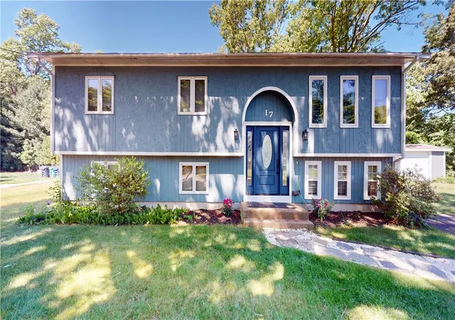 1st image of 17 Tell St, Warwick, RI 02889 | MLS# 1414588