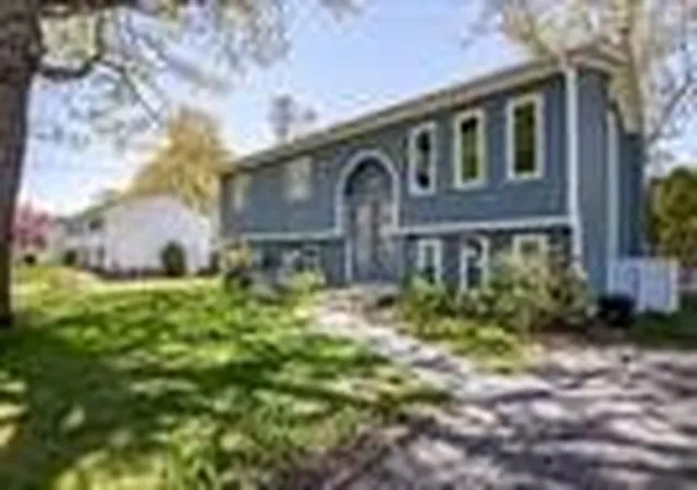 5th image of 17 Tell St, Warwick, RI 02889 | MLS# 1414588