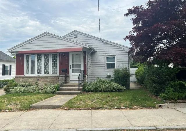 1st image of 33 Bolton Ave Ave, Providence, RI 02908 | MLS# 1414612