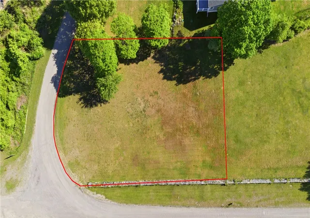 Homes for sale in Portsmouth, RI | 0 Broadway, Portsmouth, RI 02872 | MLS# 1414619