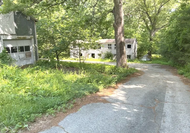 4th image of 339 Anglewood Dr, Johnston, RI 02919 | MLS# 1414629