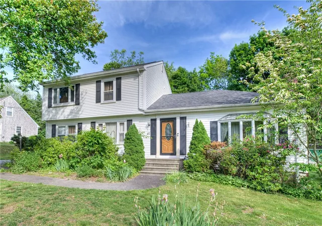 Homes for sale in Tiverton, RI | 117 Bulgarmarsh Rd, Tiverton, RI 02878 | MLS# 1414533