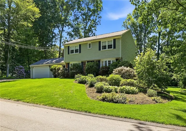 Homes for sale in Cumberland, RI | 43 Follett St, Cumberland, RI 02864 | MLS# 1414535