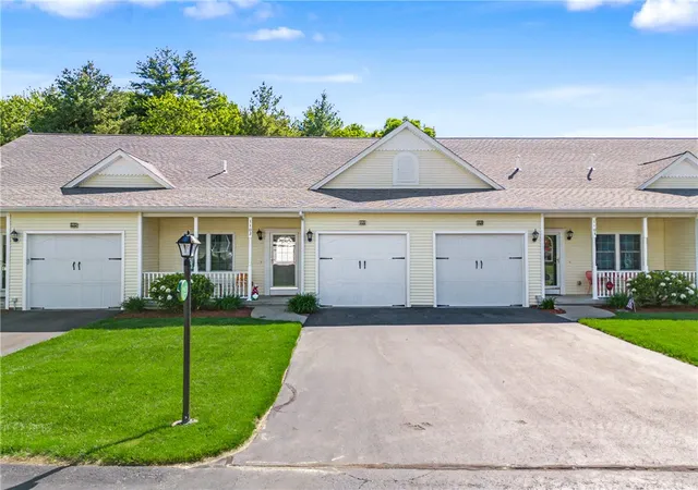 Homes for sale in North Smithfield, RI | 40 Old Louisquisset Pike #1102, North Smithfield, RI 02896 | MLS# 1414686