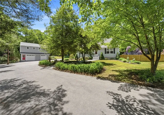 2nd image of 252 Wolf Rock Rd, Exeter, RI 02822 | MLS# 1414712