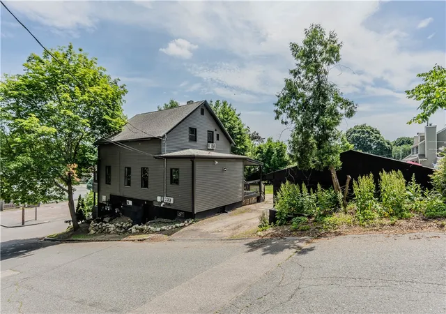 Homes for sale in Lincoln, RI | 106 Bouvier Ave, Lincoln, RI 02838 | MLS# 1414737