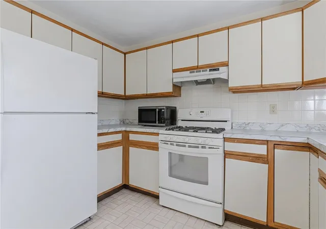 Photo 4 of Condo for sale at 9 Tamarac Dr #D, Greenville, RI 02828 | MLS# 1413883 | Listing updated on 2026-07-22