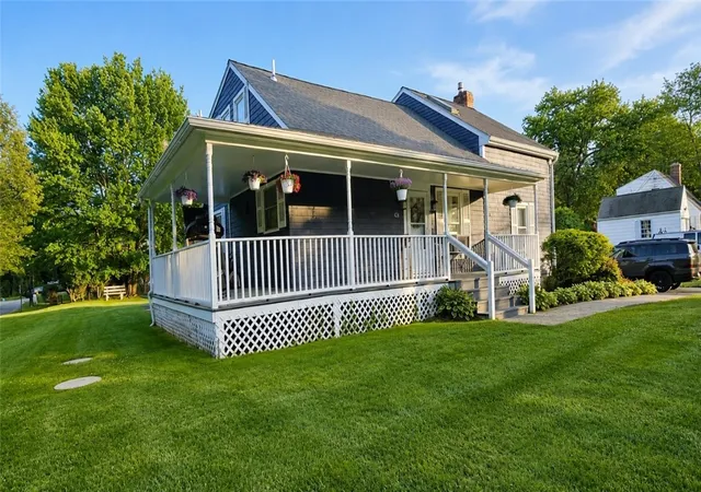 Homes for sale in North Smithfield, RI | 424 Buxton St, North Smithfield, RI 02896 | MLS# 1414632