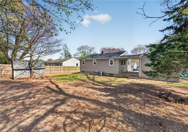 3rd image of 45 Winthrop Rd, Warwick, RI 02888 | MLS# 1414770