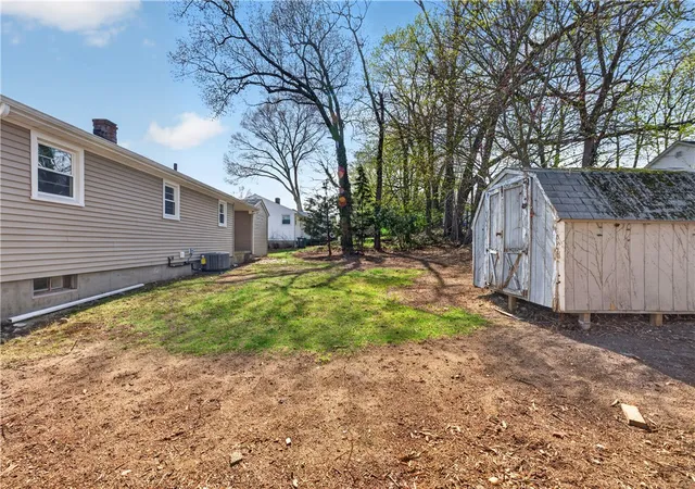 4th image of 45 Winthrop Rd, Warwick, RI 02888 | MLS# 1414770