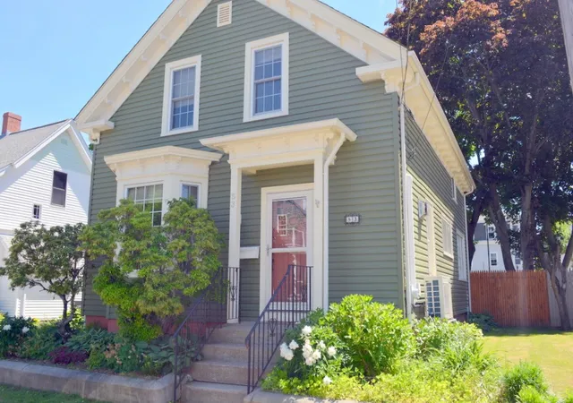 Homes for sale in East Providence, RI | 53 Russel Ave, East Providence, RI 02914 | MLS# 1414798
