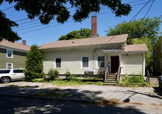 1st image of 8 Washington St, Pawtucket, RI 02860 | MLS# 1414803