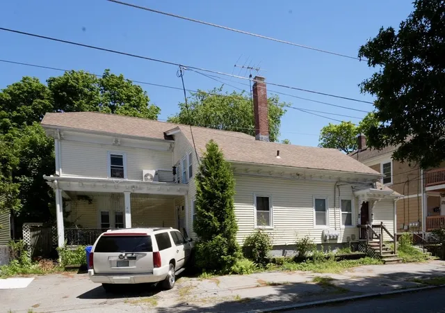 Homes for sale in Pawtucket, RI | 8 Washington St, Pawtucket, RI 02860 | MLS# 1414803
