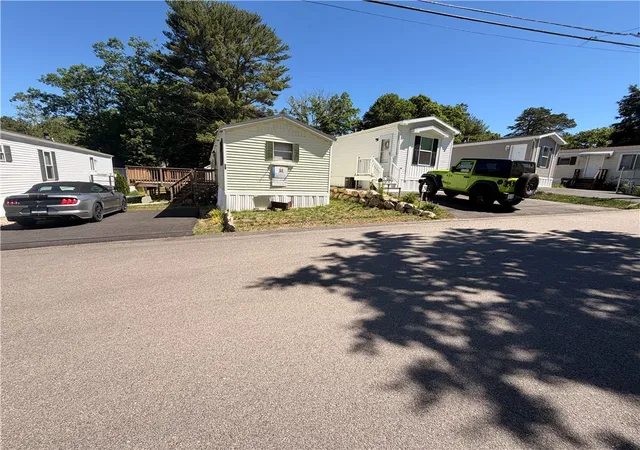 Homes for sale in Charlestown, RI | 31 Foxtrot Dr, Charlestown, RI 02813 | MLS# 1414816