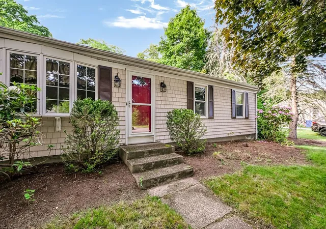 Homes for sale in Cumberland, RI | 59 Orchard Dr, Cumberland, RI 02864 | MLS# 1414823