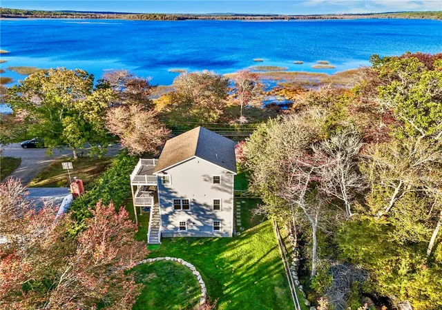 Homes for sale in South Kingstown, RI | 608 Wordens Pond Rd, South Kingstown, RI 02879 | MLS# 1414885