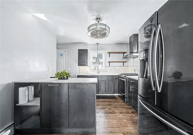 5th image of 15 Beechwood Ave, Pawtucket, RI 02860 | MLS# 1414893