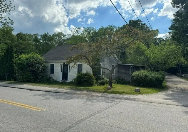 Homes for sale in South Kingstown, RI | 106 North Rd, South Kingstown, RI 02879 | MLS# 1414873