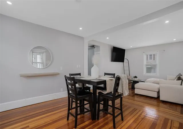 4th image of 52 Dover St, Pawtucket, RI 02860 | MLS# 1412442