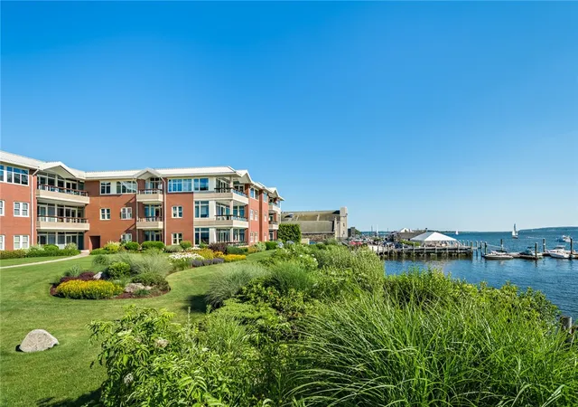 Homes for sale in Bristol, RI | 341 Thames St #302-S, Bristol, RI 02809 | MLS# 1414892