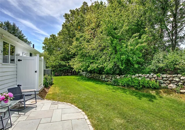 Homes for sale in South Kingstown, RI | 251 Succotash Rd, South Kingstown, RI 02879 | MLS# 1414733