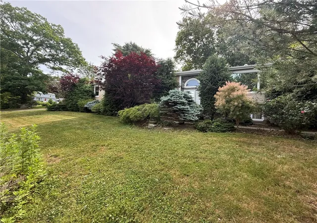 5th image of 1 Edgewood Ave, Hopkinton, RI 02804 | MLS# 1414986