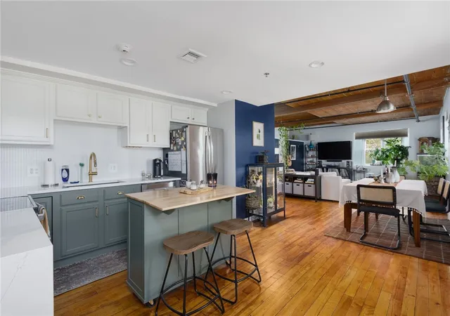 Homes for sale in North Providence, RI | 494 Woonasquatucket Ave #404, North Providence, RI 02911 | MLS# 1414999