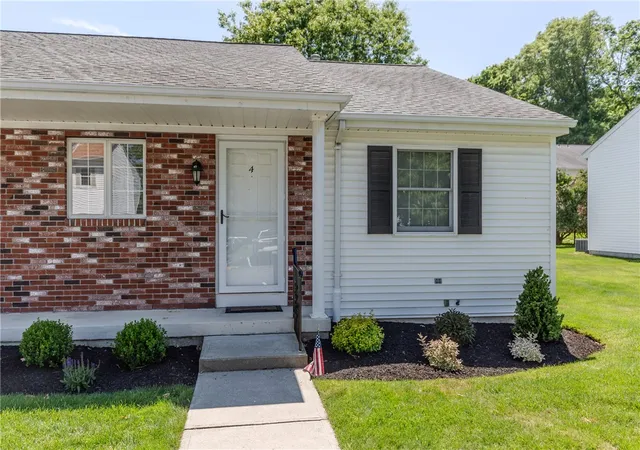 4th image of 4 Scenery Ln, Johnston, RI 02919 | MLS# 1414914