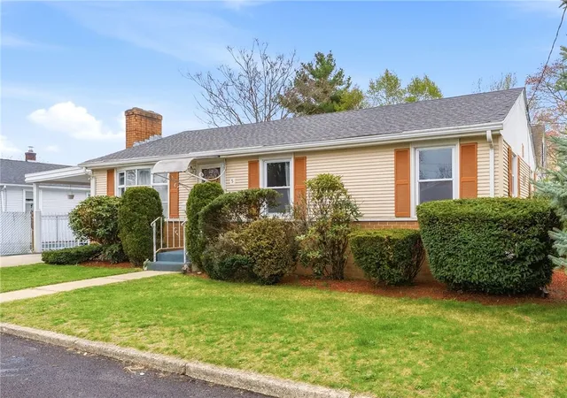 Homes for sale in Pawtucket, RI | 5 Poirier St, Pawtucket, RI 02861 | MLS# 1415011