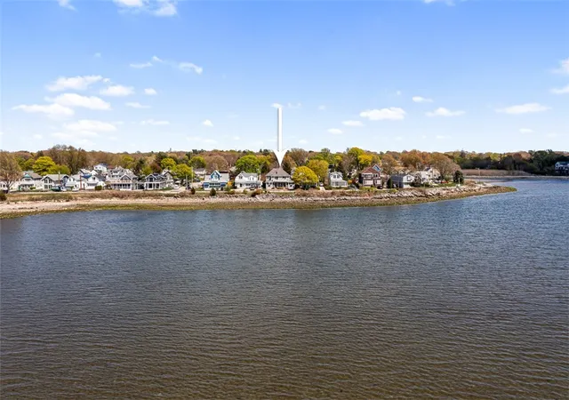 2nd image of 15 Shore Dr, Barrington, RI 02806 | MLS# 1414930